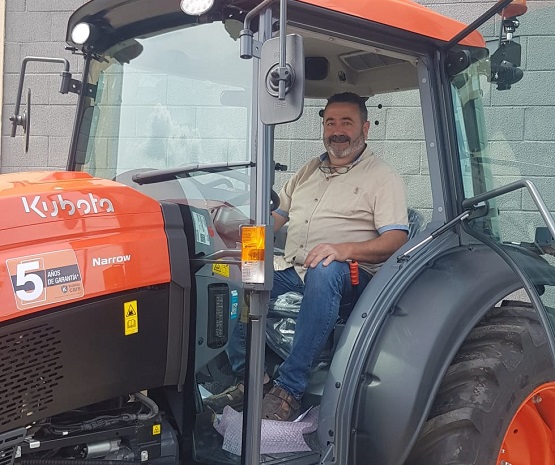 tractor atzera